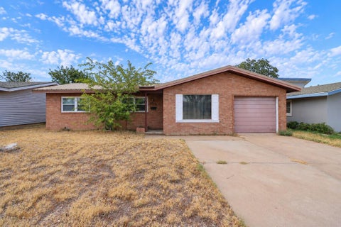 Homes For Sale - 1708 E 51st St<br/> Odessa, TX 79762
