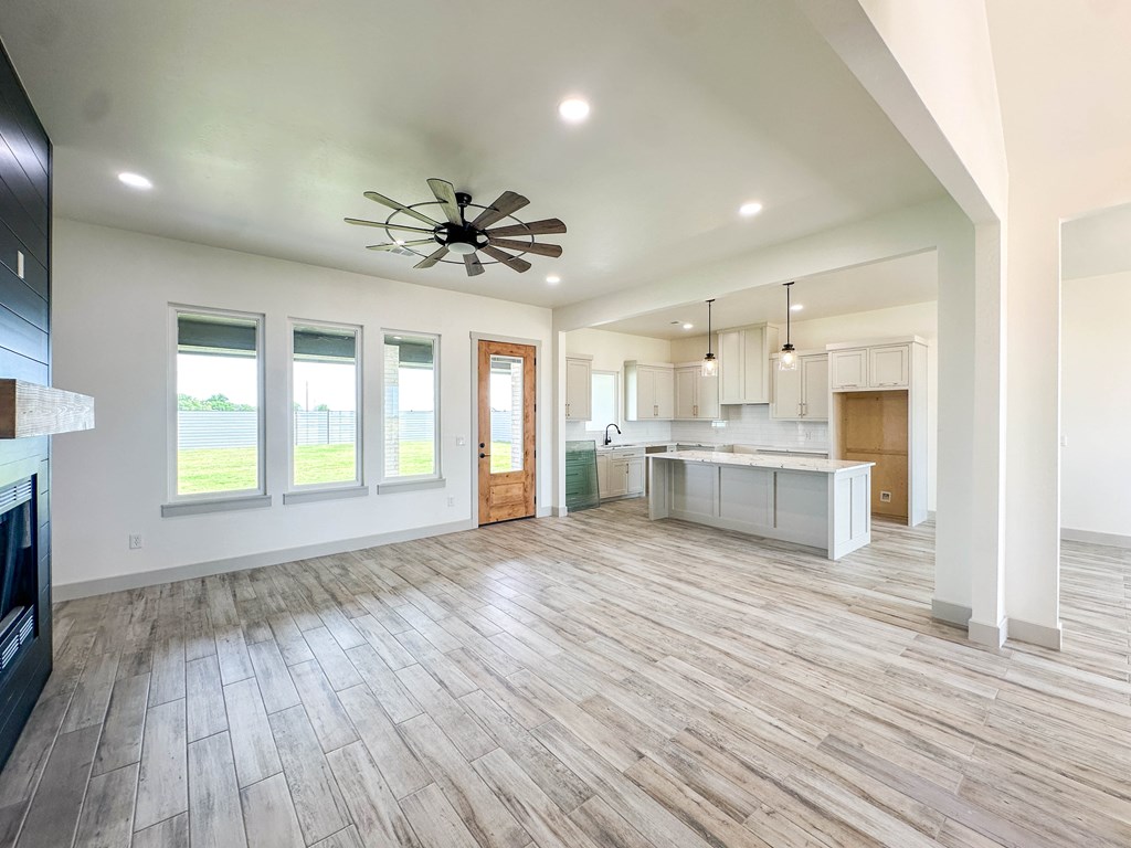 218 Pr 302c, Seminole, Texas image 7