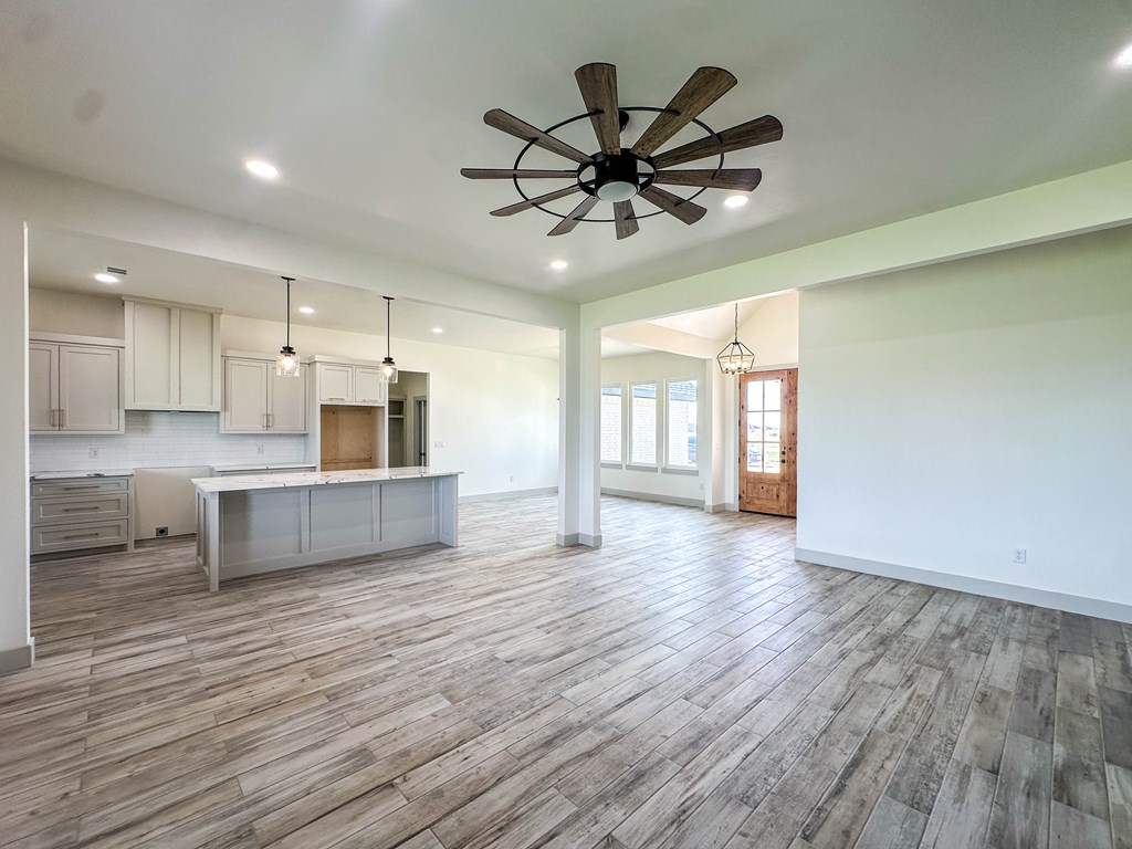 218 Pr 302c, Seminole, Texas image 8