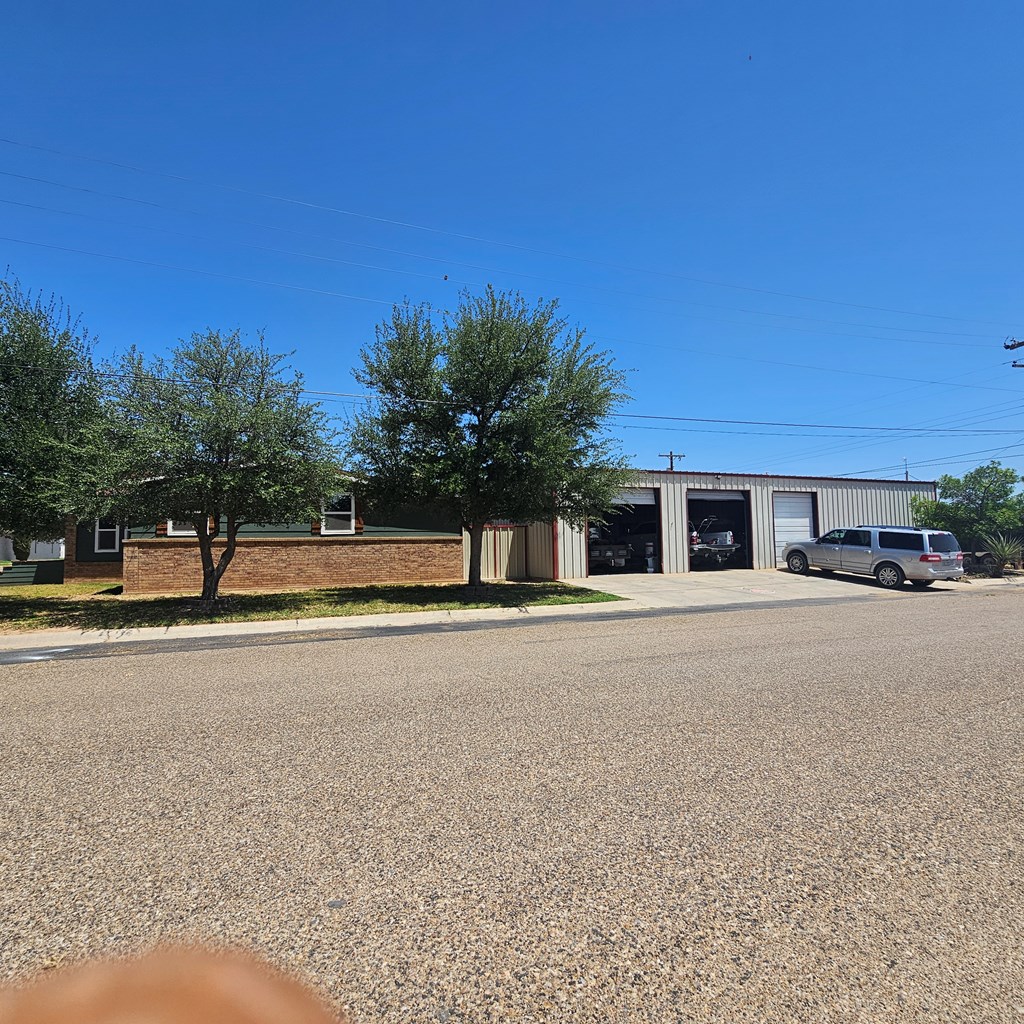 121 W 8th St, McCamey, Pennsylvania image 3