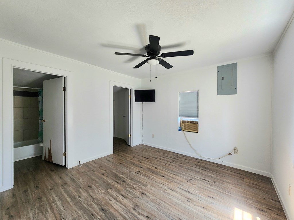 512 E 8th St, McCamey, Pennsylvania image 11