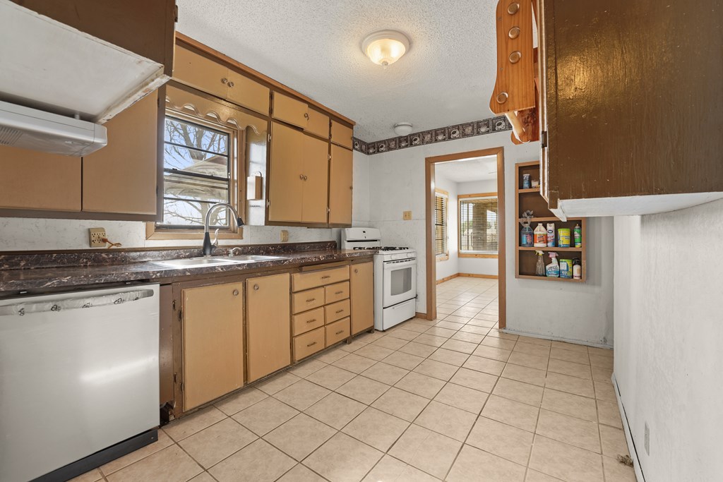 4530 W Morris St, Odessa, Texas image 8