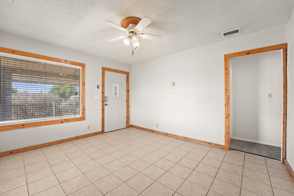 4530 W Morris St, Odessa, Texas image 6