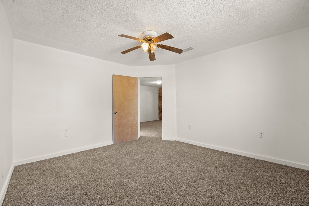 4530 W Morris St, Odessa, Texas image 19
