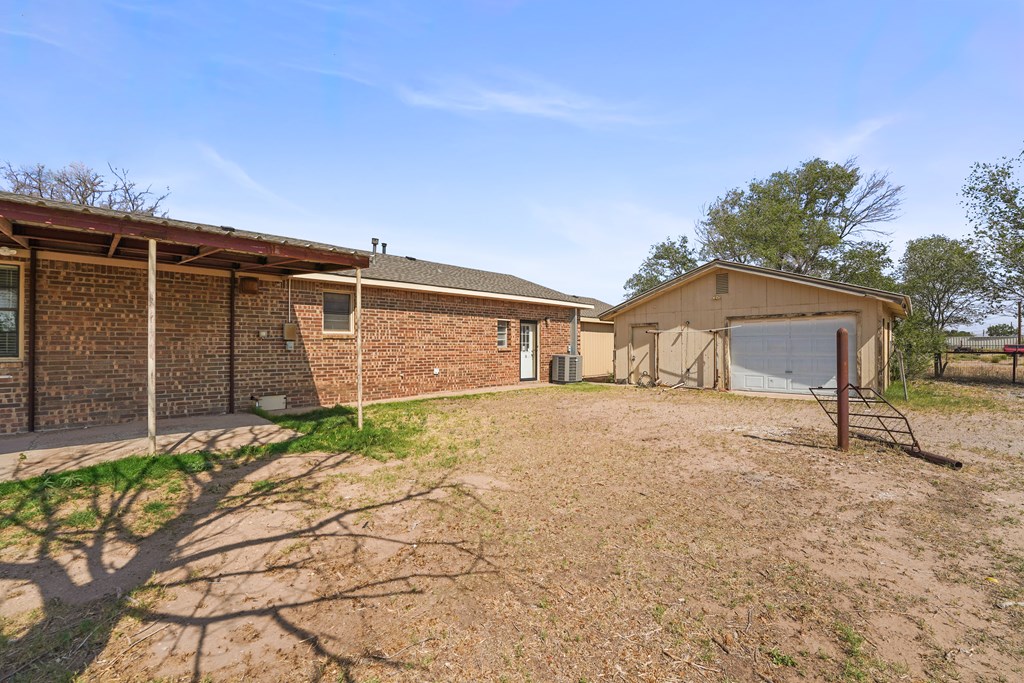 4530 W Morris St, Odessa, Texas image 30