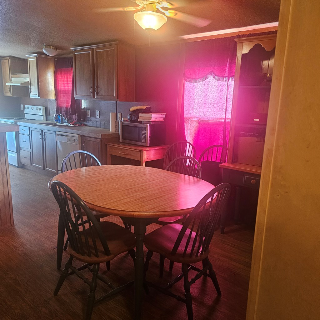 816 W 9th St, Crane, Pennsylvania image 4