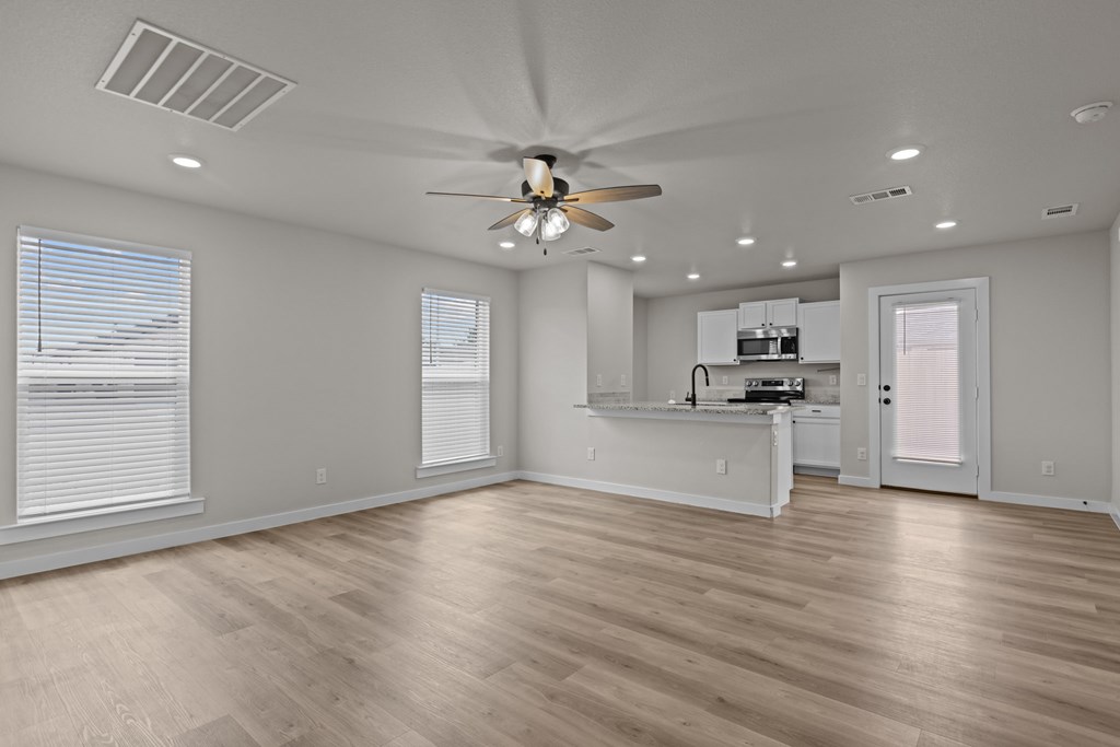 512 Chitalpa Dr, Odessa, Texas image 3