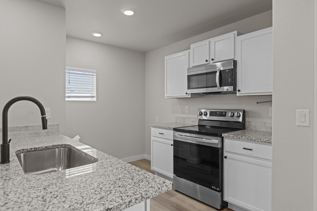 512 Chitalpa Dr, Odessa, Texas image 6