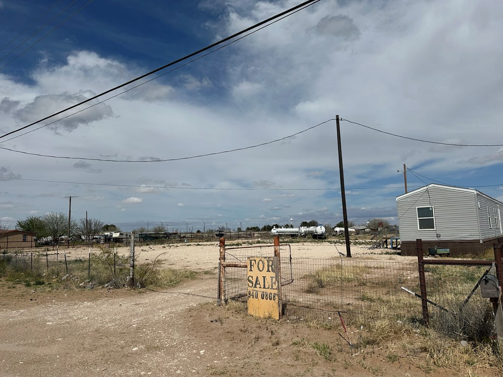 4600 S Veronica St, Monahans, Texas image 2
