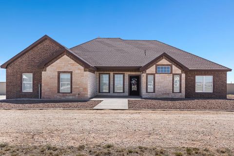 Homes For Sale - 379 County Rd 304<br/> Seminole, TX 79360