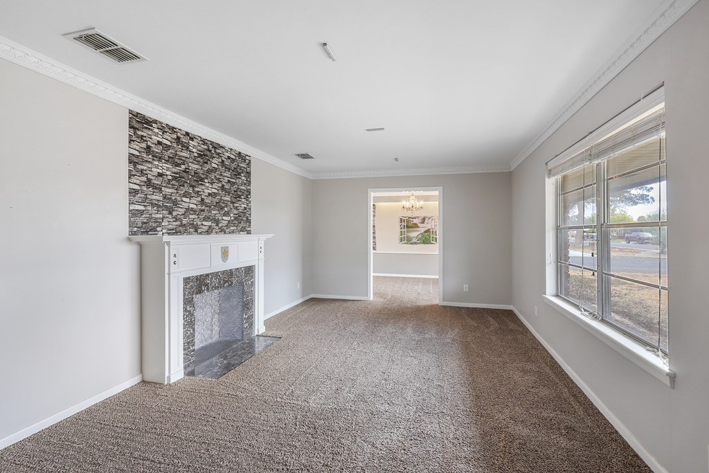 1605 W Callaghan St, Fort Stockton, Texas image 5