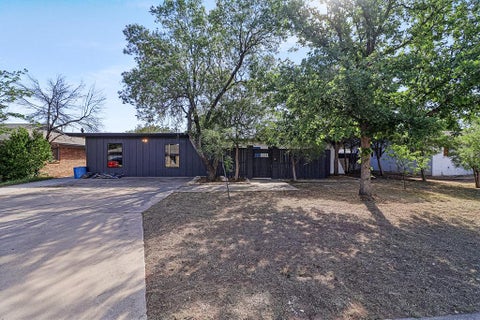 Homes For Sale - 2002 Ward St<br/> Midland, TX 79705