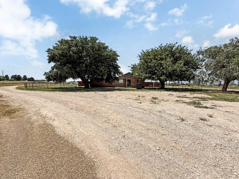 Homes For Sale - 182 182 Cr-409 I<br/> Gaines County, Seminole, TX 79360