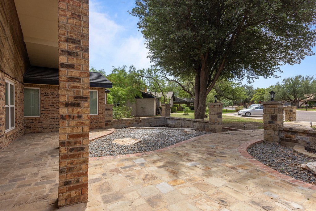 4104 Dyer Circle, Midland, Texas image 2