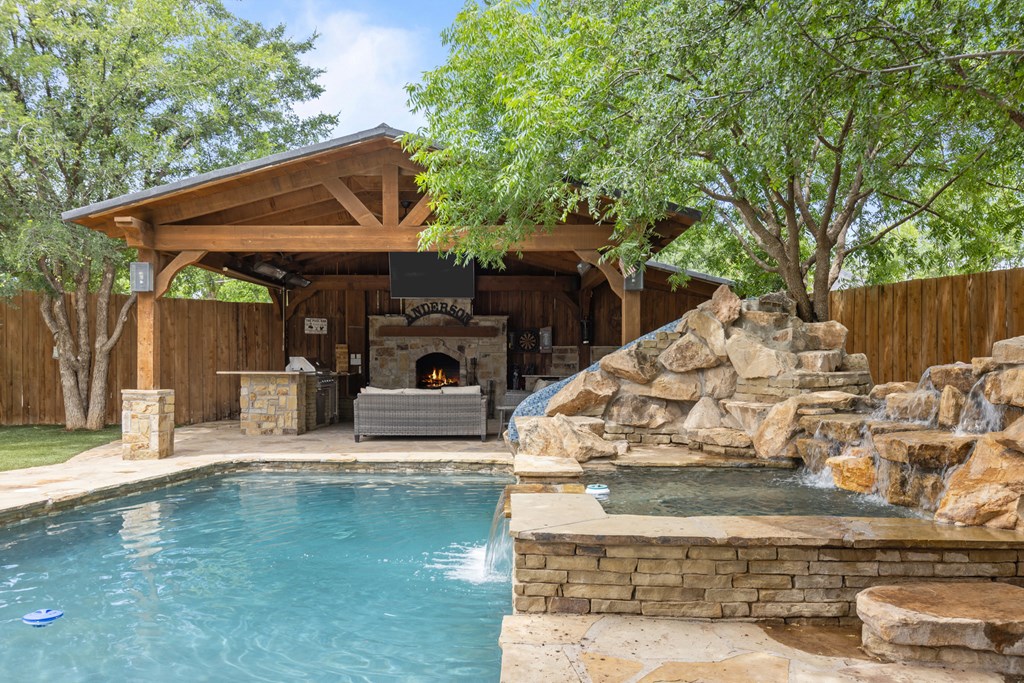 4104 Dyer Circle, Midland, Texas image 35