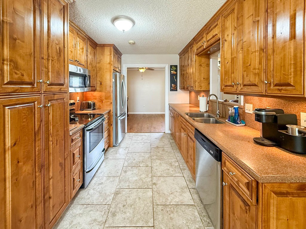 2119 NW Ave C, Seminole, Texas image 6