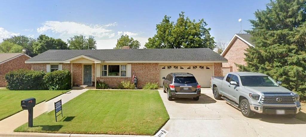 2119 NW Ave C, Seminole, Texas image 1