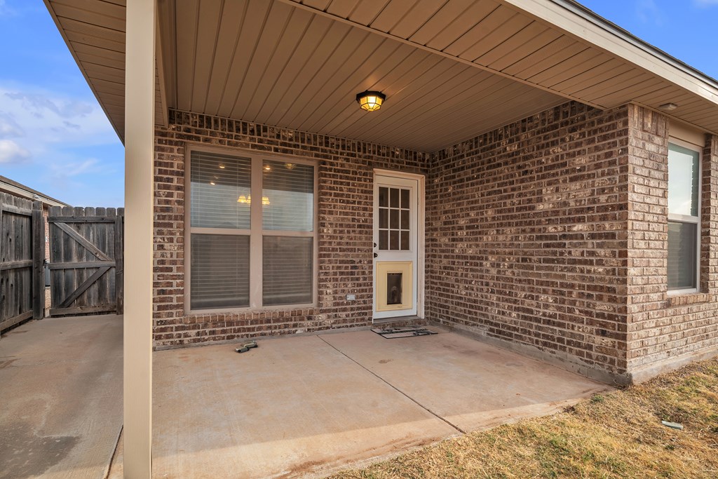 706 E 95th St, Odessa, Texas image 22