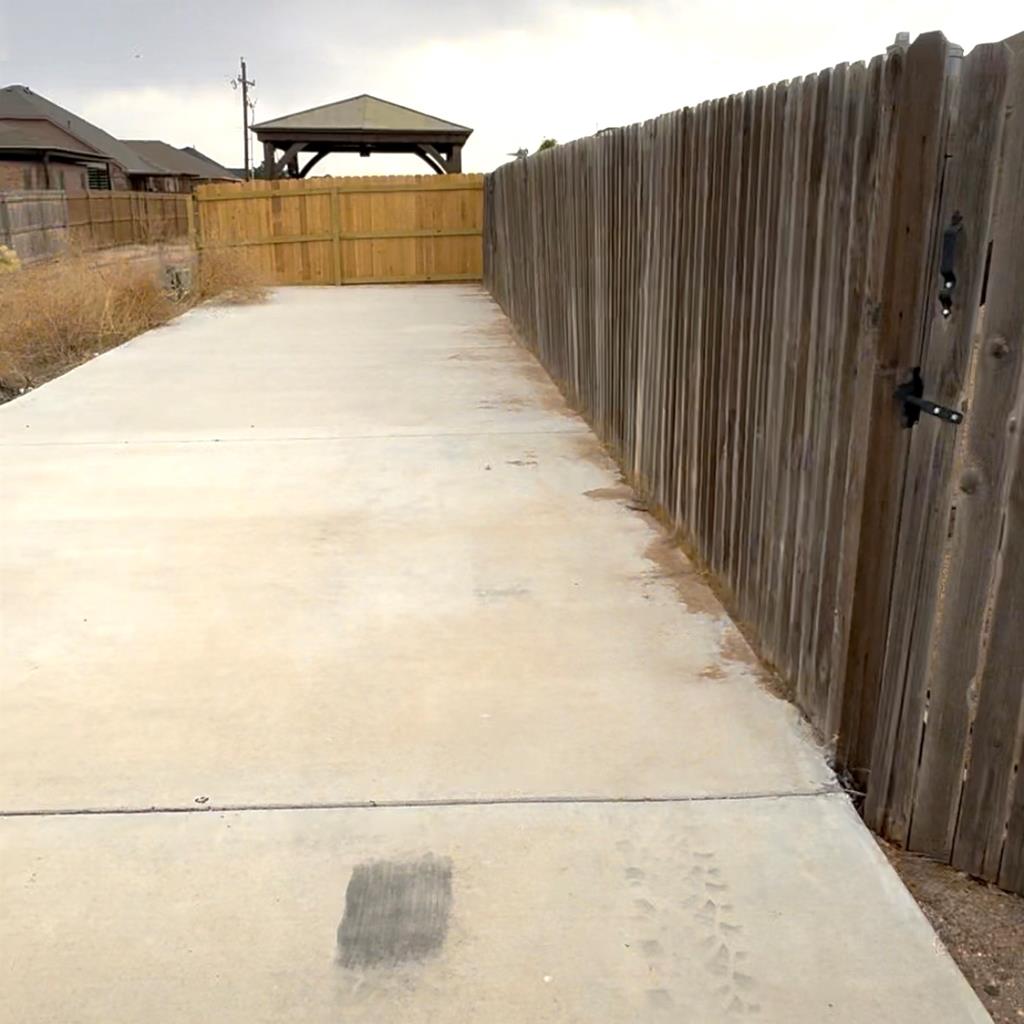706 E 95th St, Odessa, Texas image 25