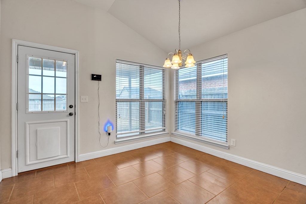 706 E 95th St, Odessa, Texas image 12