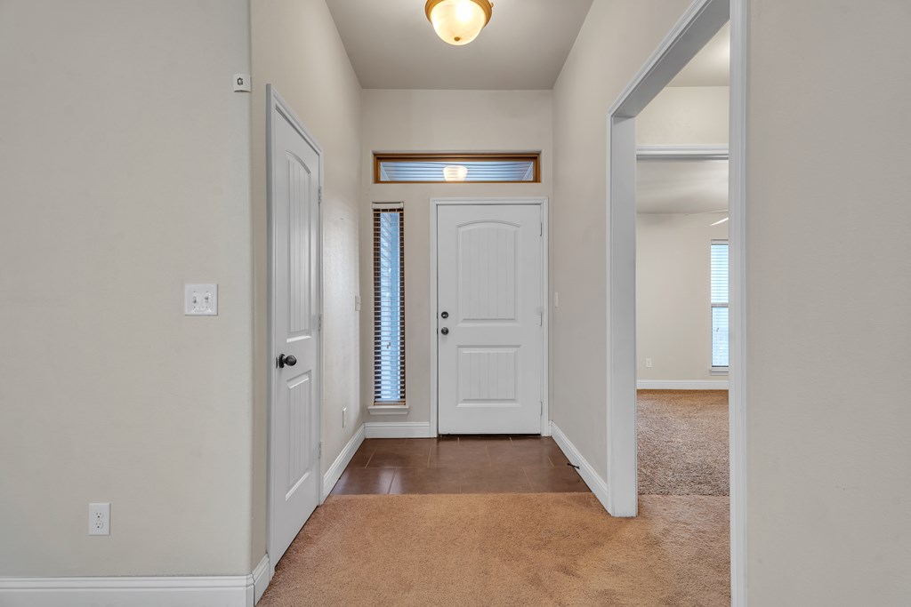 706 E 95th St, Odessa, Texas image 17