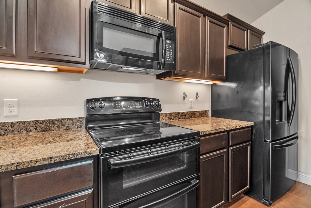 706 E 95th St, Odessa, Texas image 9