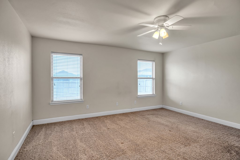 706 E 95th St, Odessa, Texas image 14