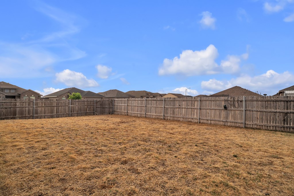 706 E 95th St, Odessa, Texas image 23