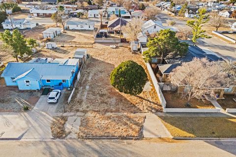 Vacant Land For Sale - 811 17th St<br/> Gaines County, Seagraves, TX 79359