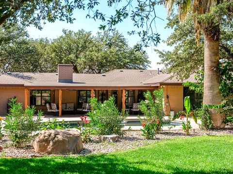 Homes For Sale - 3908 W Kniffen Dr<br/> Midland, TX 79705