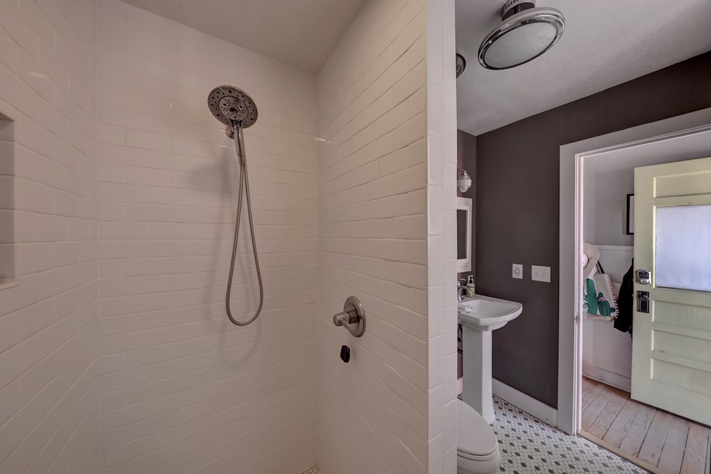 408 W 2nd St, Marfa, Texas image 13