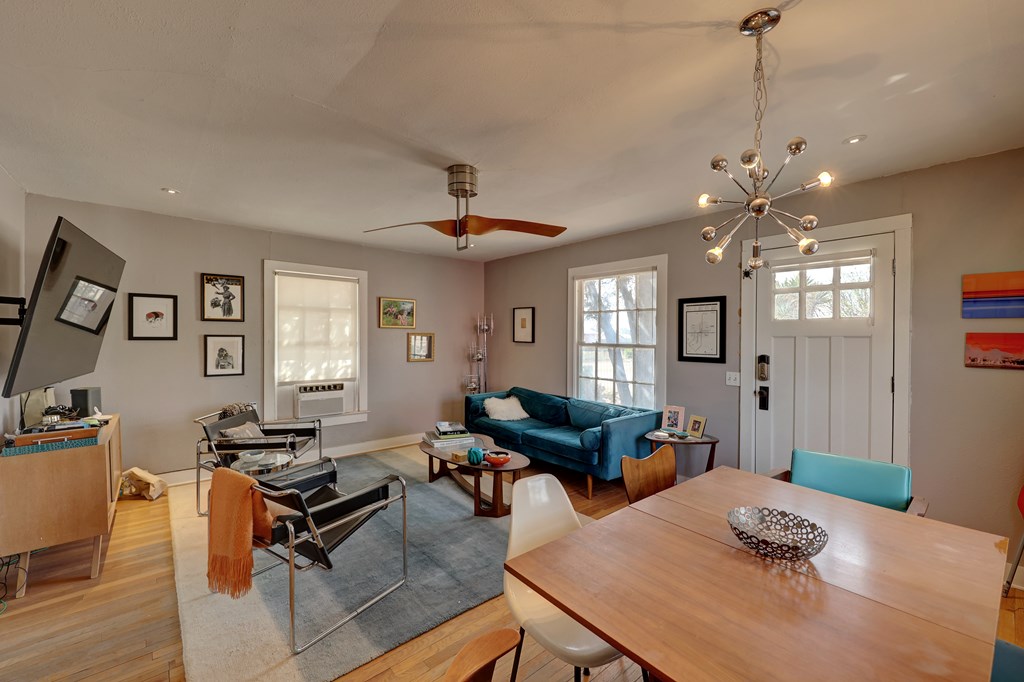 408 W 2nd St, Marfa, Texas image 2