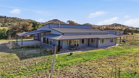 Homes For Sale - 18060 Hwy 166<br/> Fort Davis, TX 79734