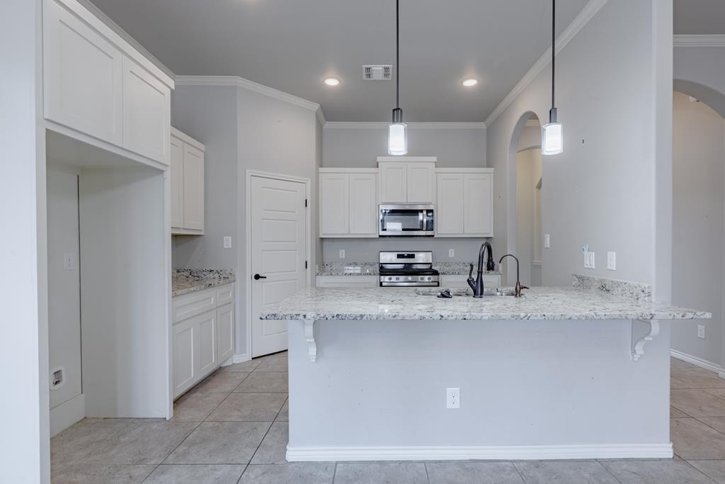 1709 Palo Duro Dr, Odessa, Texas image 6