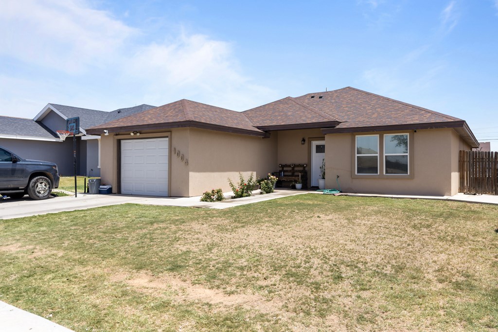 1004 Jefferson St, Odessa, Texas image 2