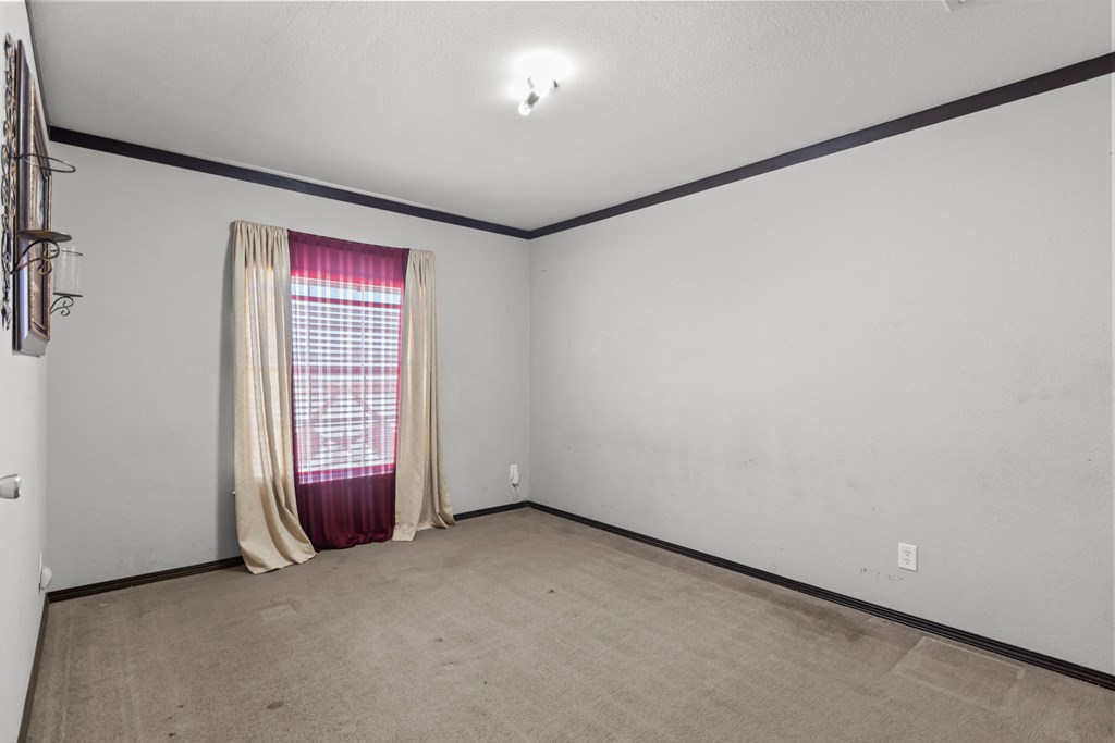 5745 W Cross St, Odessa, Texas image 29