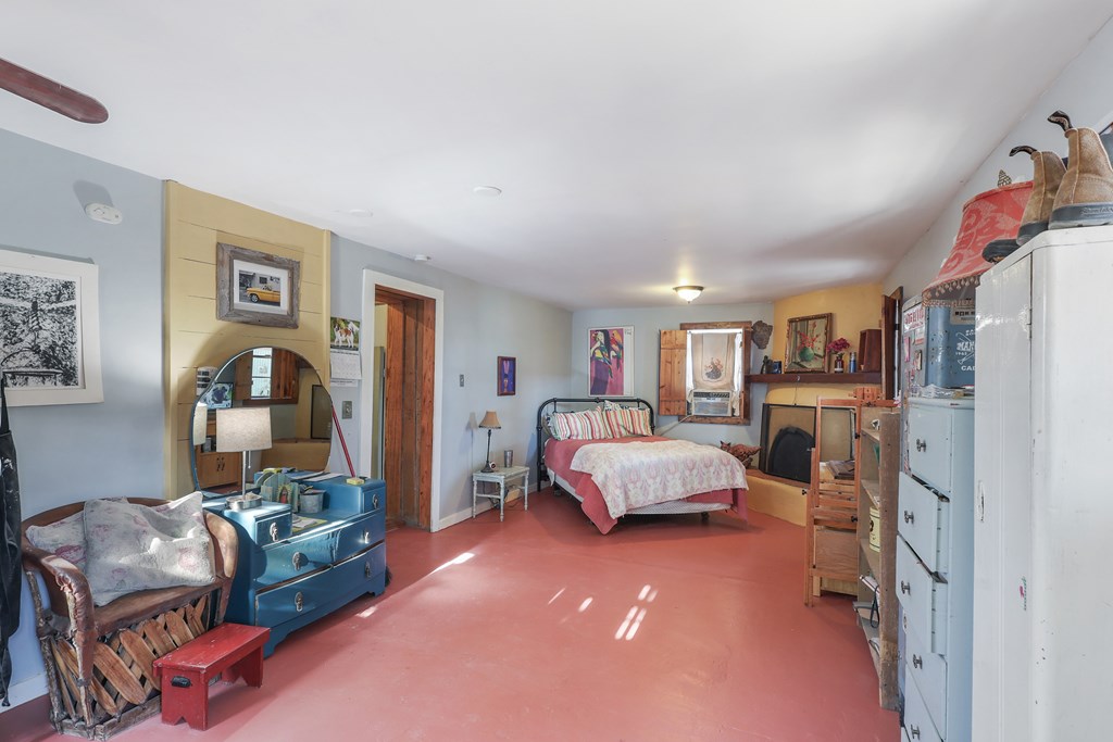 106 SE 4th St, Marathon, Texas image 10