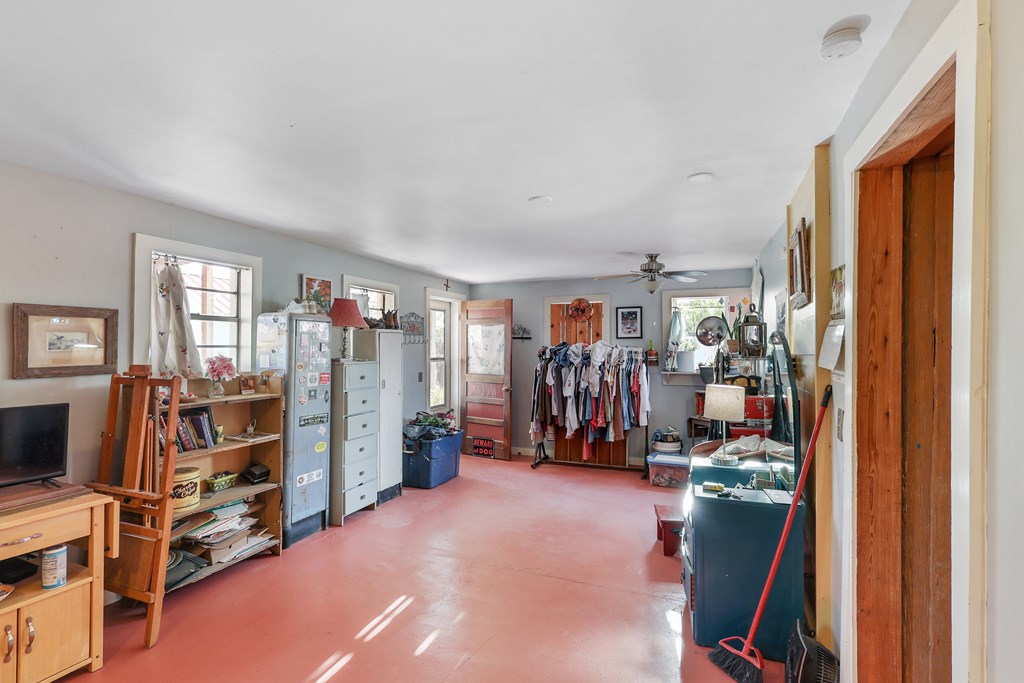 106 SE 4th St, Marathon, Texas image 7