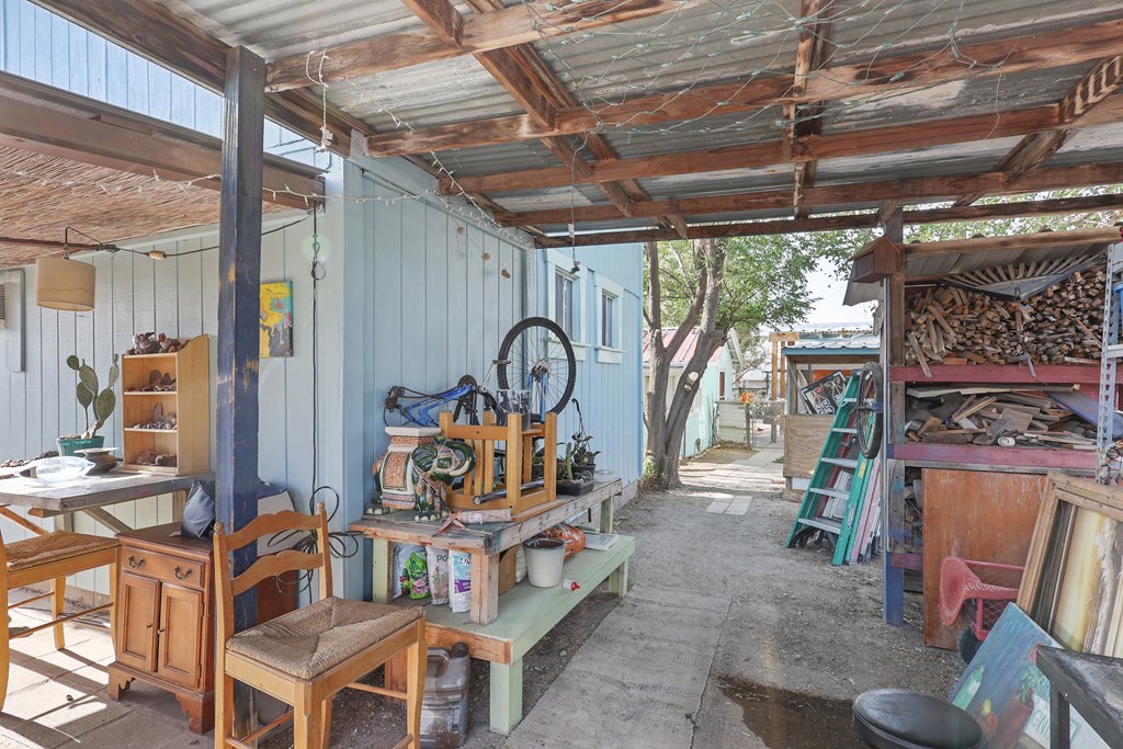 106 SE 4th St, Marathon, Texas image 24