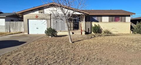 Homes For Sale - 3702 Thomason Dr<br/> Midland, TX 79703