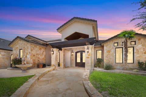 Homes For Sale - 118 The Villas<br/> Midland County, Odessa, TX 79765