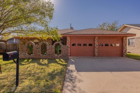 Homes For Sale - 4621 Lamont Ave<br/> Odessa, TX 79762