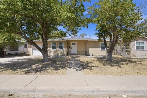 Homes For Sale - 901 E 35th St<br/> Odessa, TX 79762