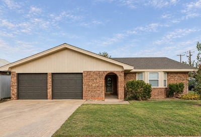 800 NW 13th St Andrews TX 79714