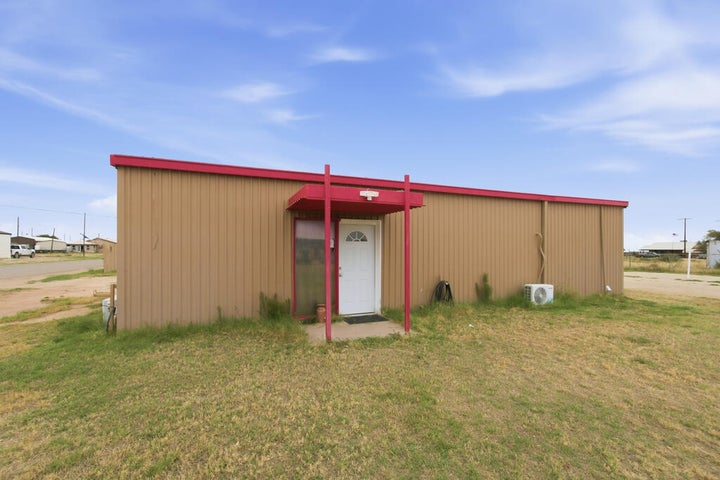 Photo 1 of 15 — 212 S Scharbauer St., Goldsmith, TX 79741