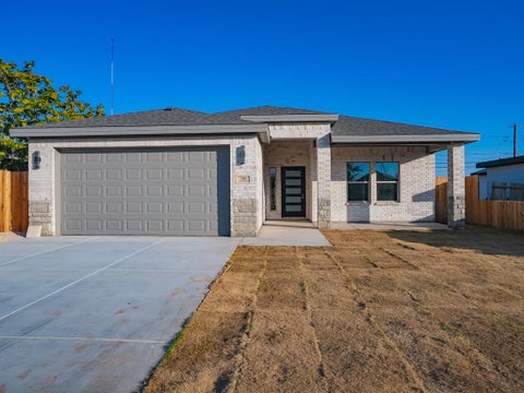 Homes For Sale - 704 Snyder St<br/> Odessa, TX 79761