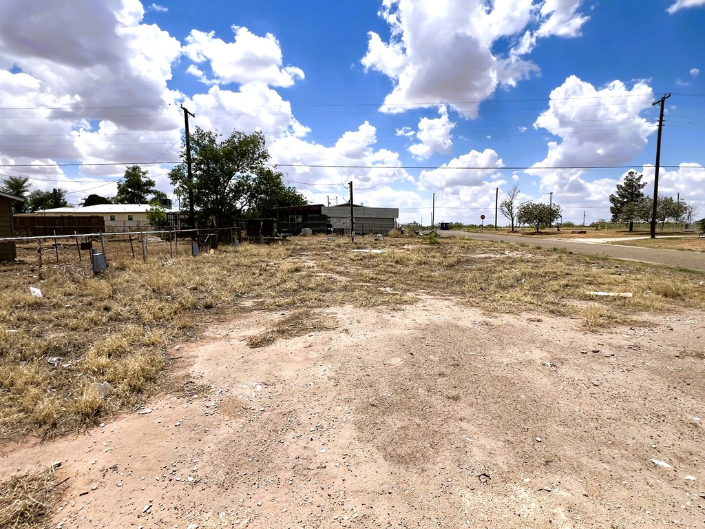 621 N Midland St, Goldsmith, Texas image 3