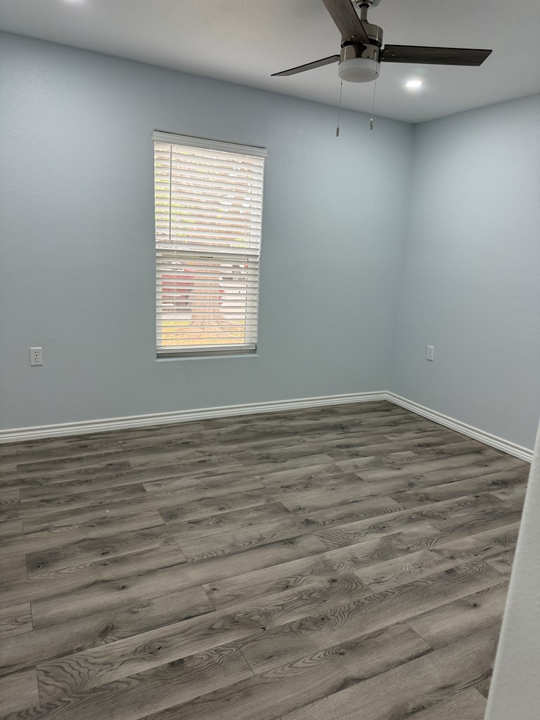 1104 S Mary St, Crane, Texas image 16