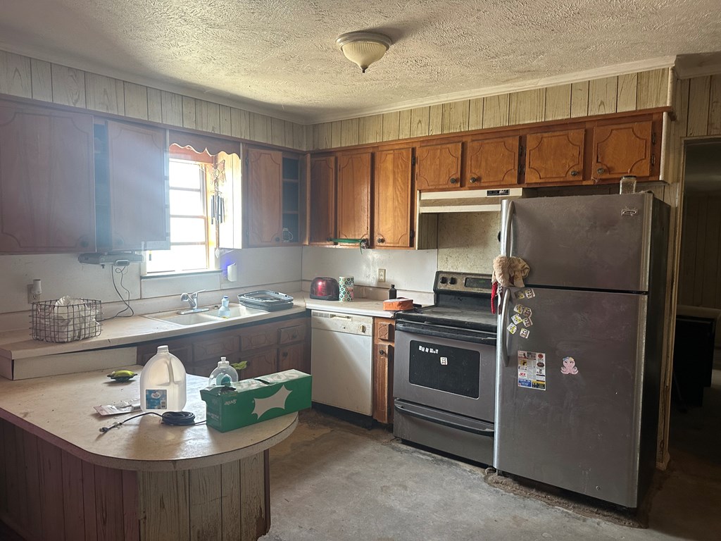 305 S Ursila, Monahans, Texas image 4
