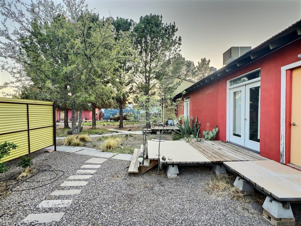 308 E Murphy St, Marfa, Texas image 25